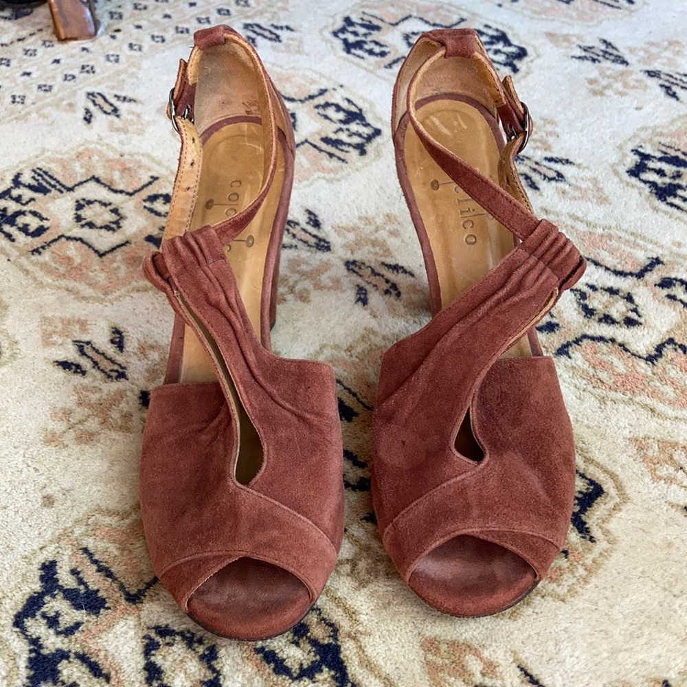 Coclico Brown Suede Heels